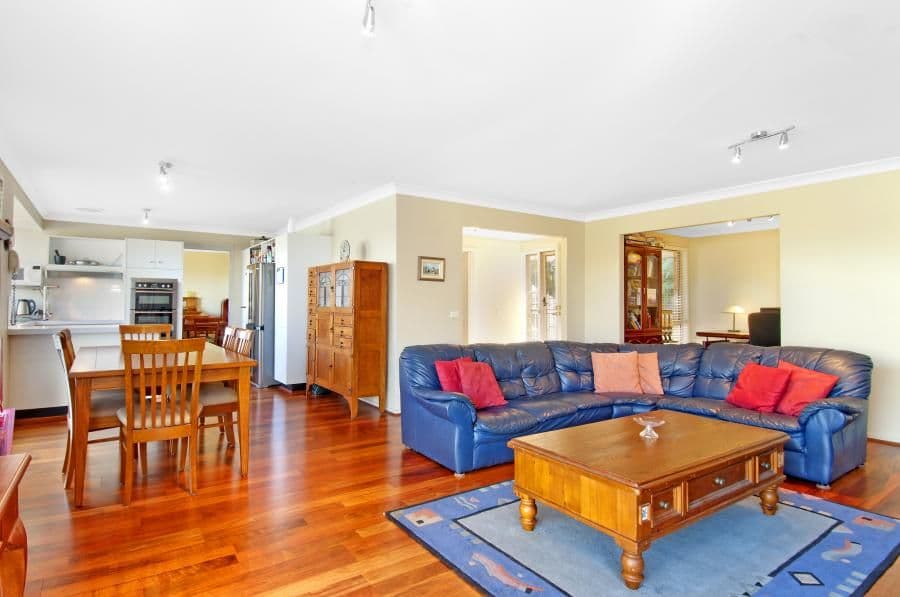 4 Clematis Close, CHERRYBROOK NSW 2126, Cherrybrook - Thumbnail 2
