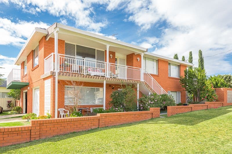 4 Phillip Crescent, Barrack Heights - Image 1