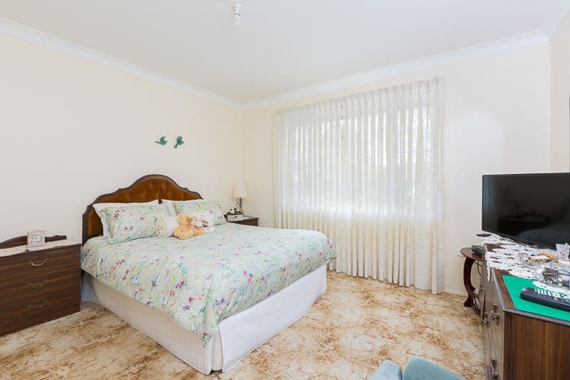 4 Phillip Crescent, Barrack Heights - Thumbnail 8