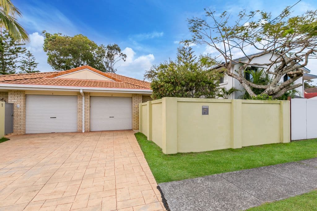 19 Tallebudgera Drive, Palm Beach QLD 4221, Palm Beach - Thumbnail 3
