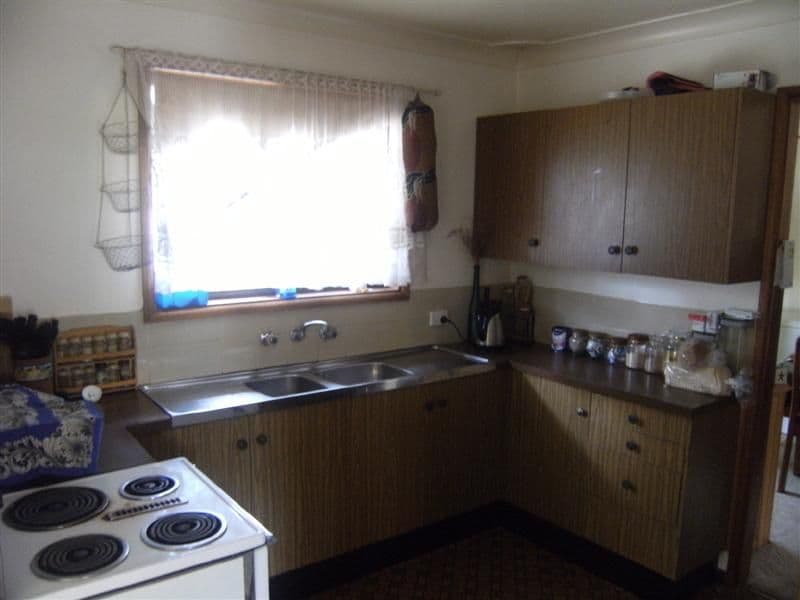 6 Meurer Court, DUBBO NSW 2830, Dubbo - Thumbnail 3