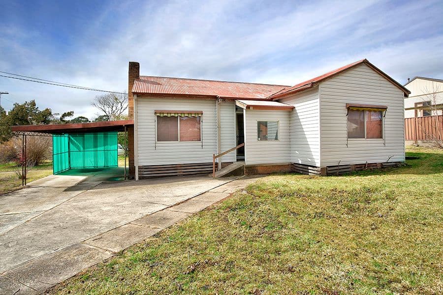 14 Amiens Street, Lithgow NSW 2790, Lithgow - Image 1