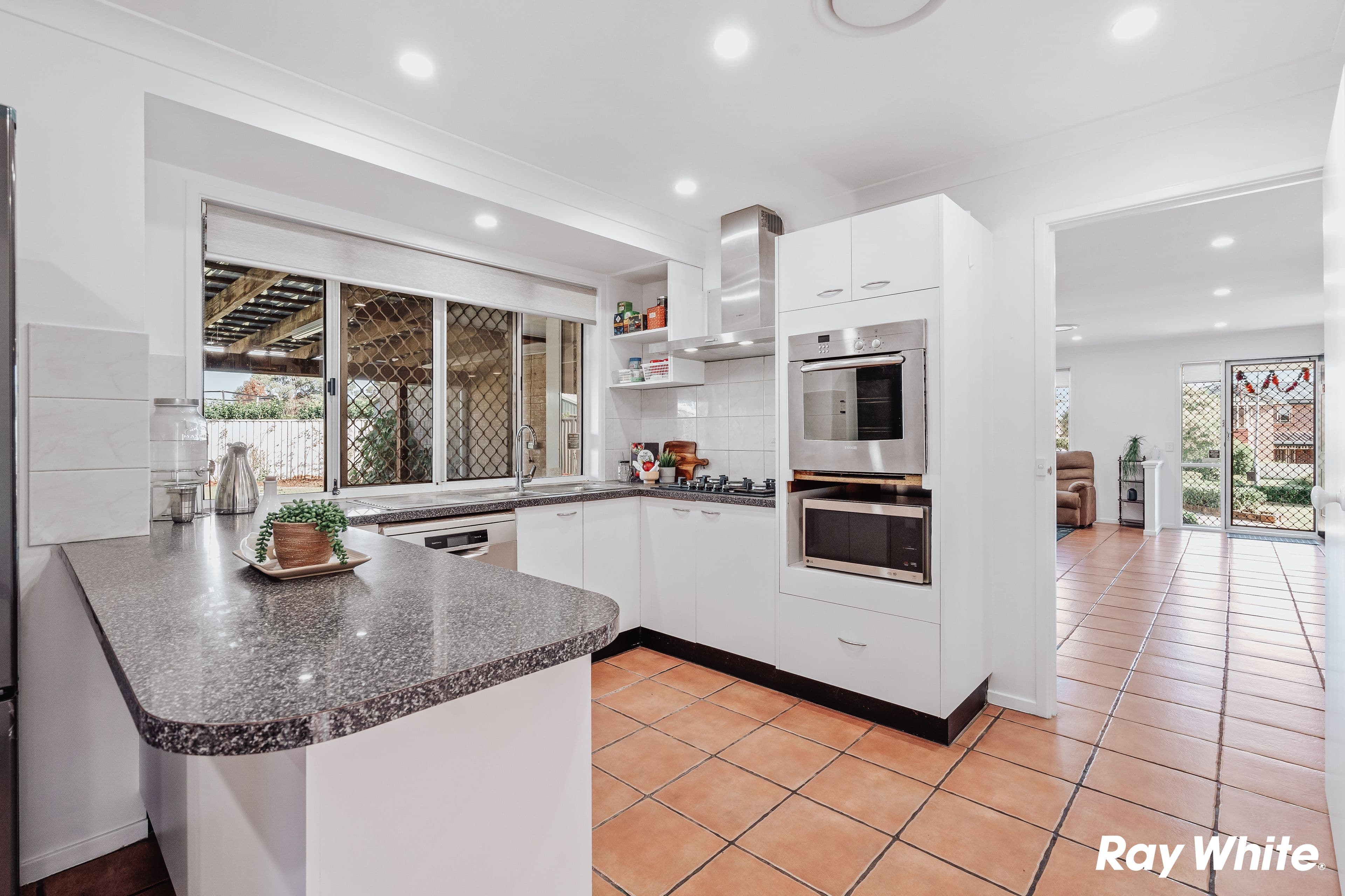 25 Chateau Terrace, Quakers Hill NSW 2763, Quakers Hill - Thumbnail 3