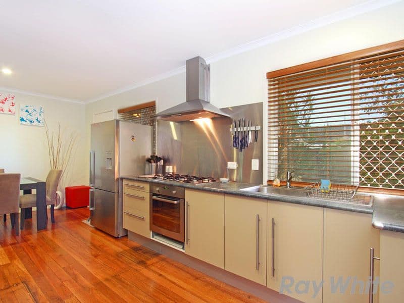 2/9 Kenilworth Parade, Ivanhoe, Ivanhoe - Image 1