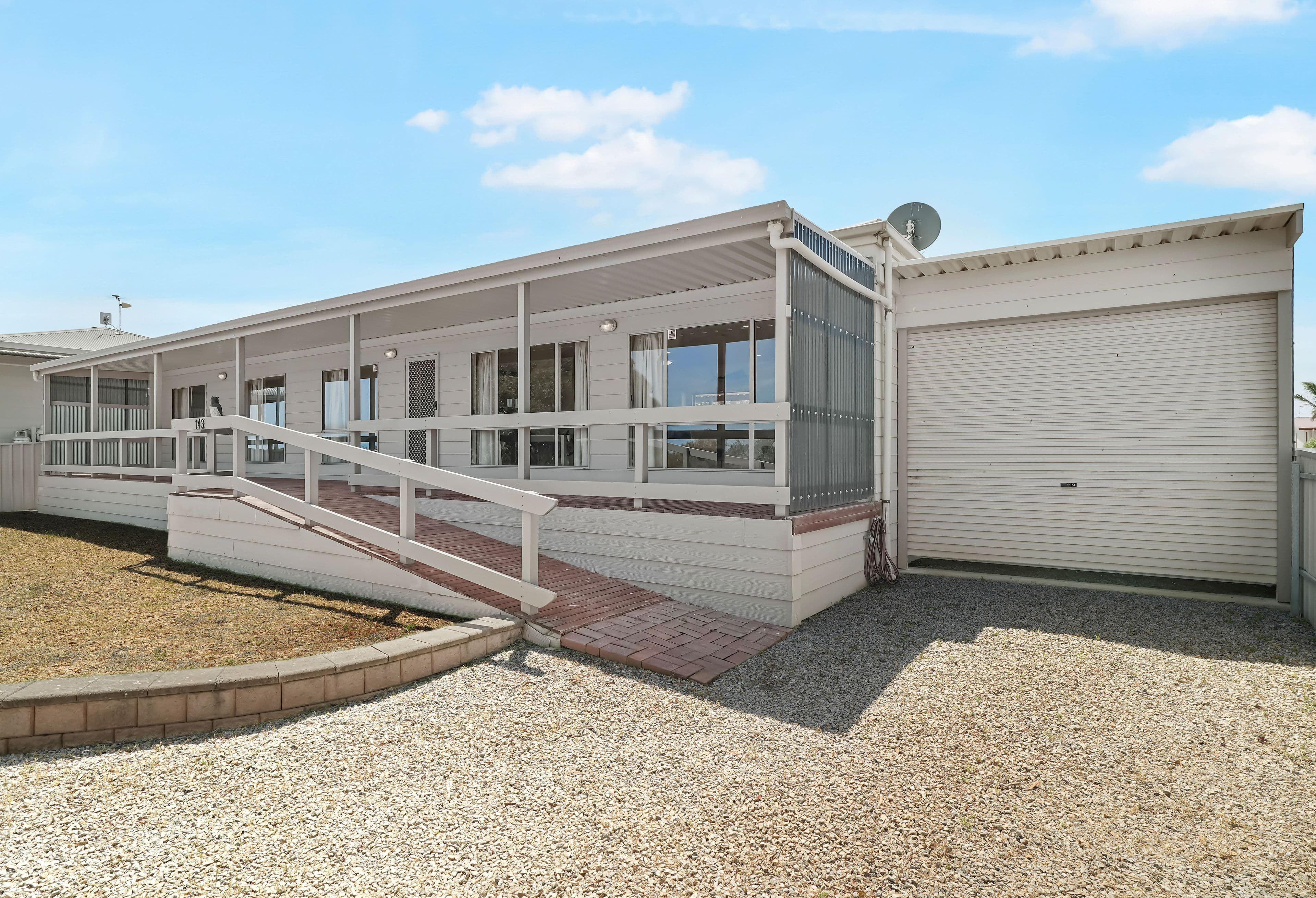 143 The Esplanade, Thompson Beach SA 5501, Thompson Beach - Thumbnail 2