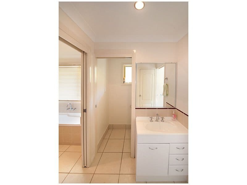 19 Woodford Way, NORMAN GARDENS QLD 4701, Norman Gardens - Thumbnail 8