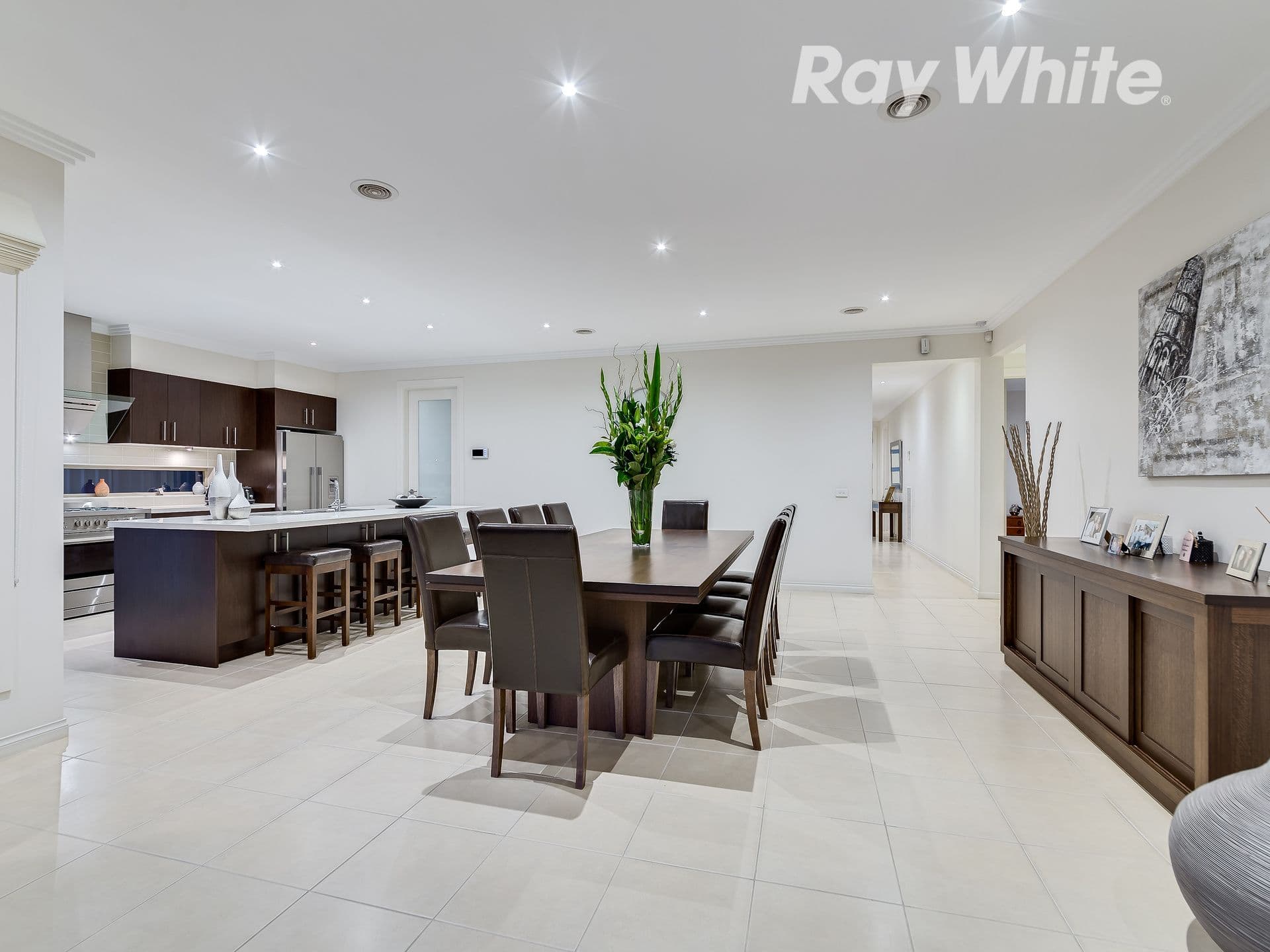 8 Bridgehaven Drive, Craigieburn VIC 3064, Craigieburn - Thumbnail 5