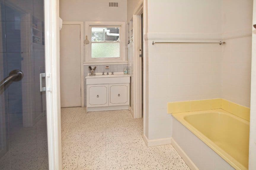 213 Canterbury Road, HEATHMONT VIC 3135, Heathmont - Thumbnail 8