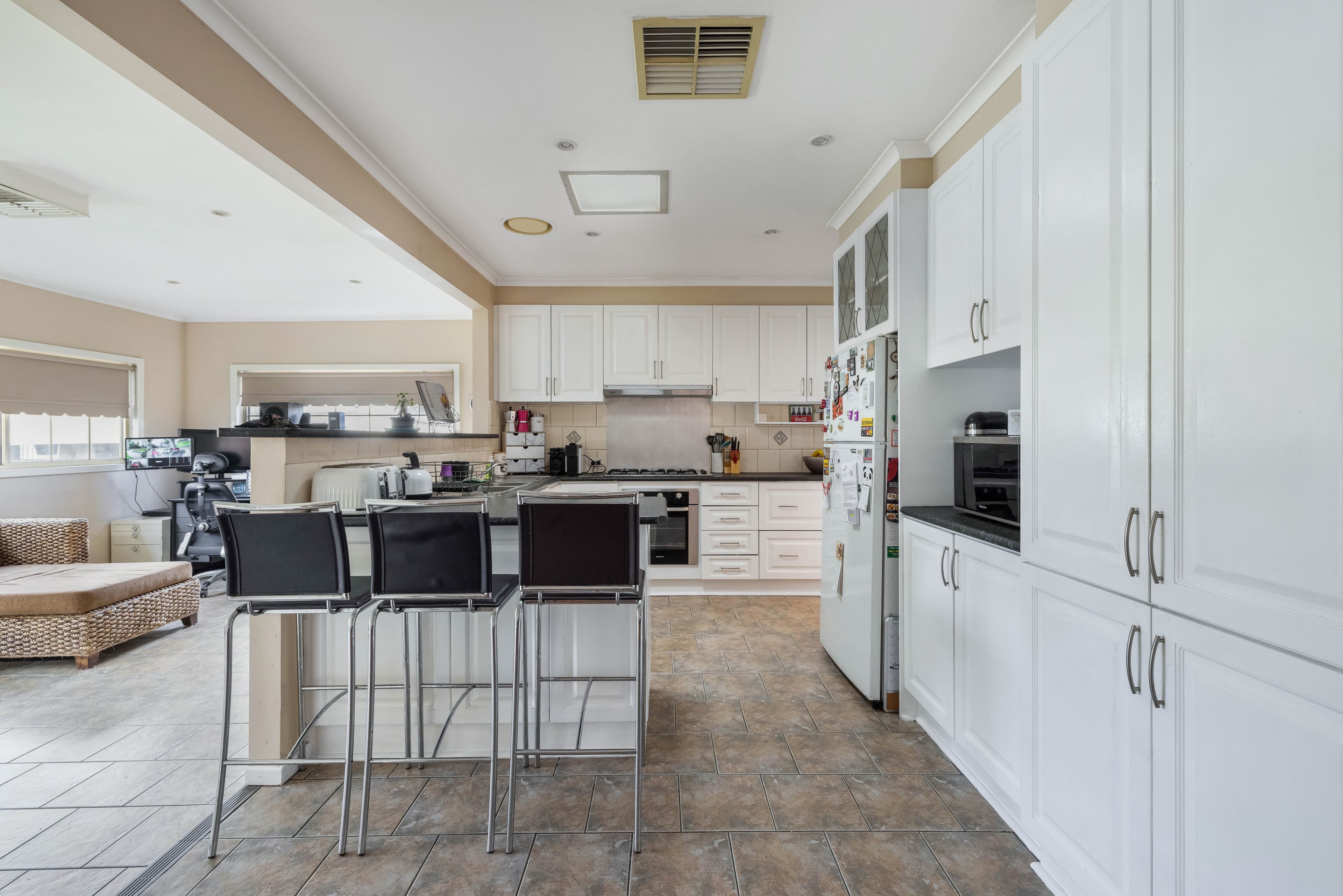 2 Regent Street, Hadfield VIC 3046, Hadfield - Thumbnail 6