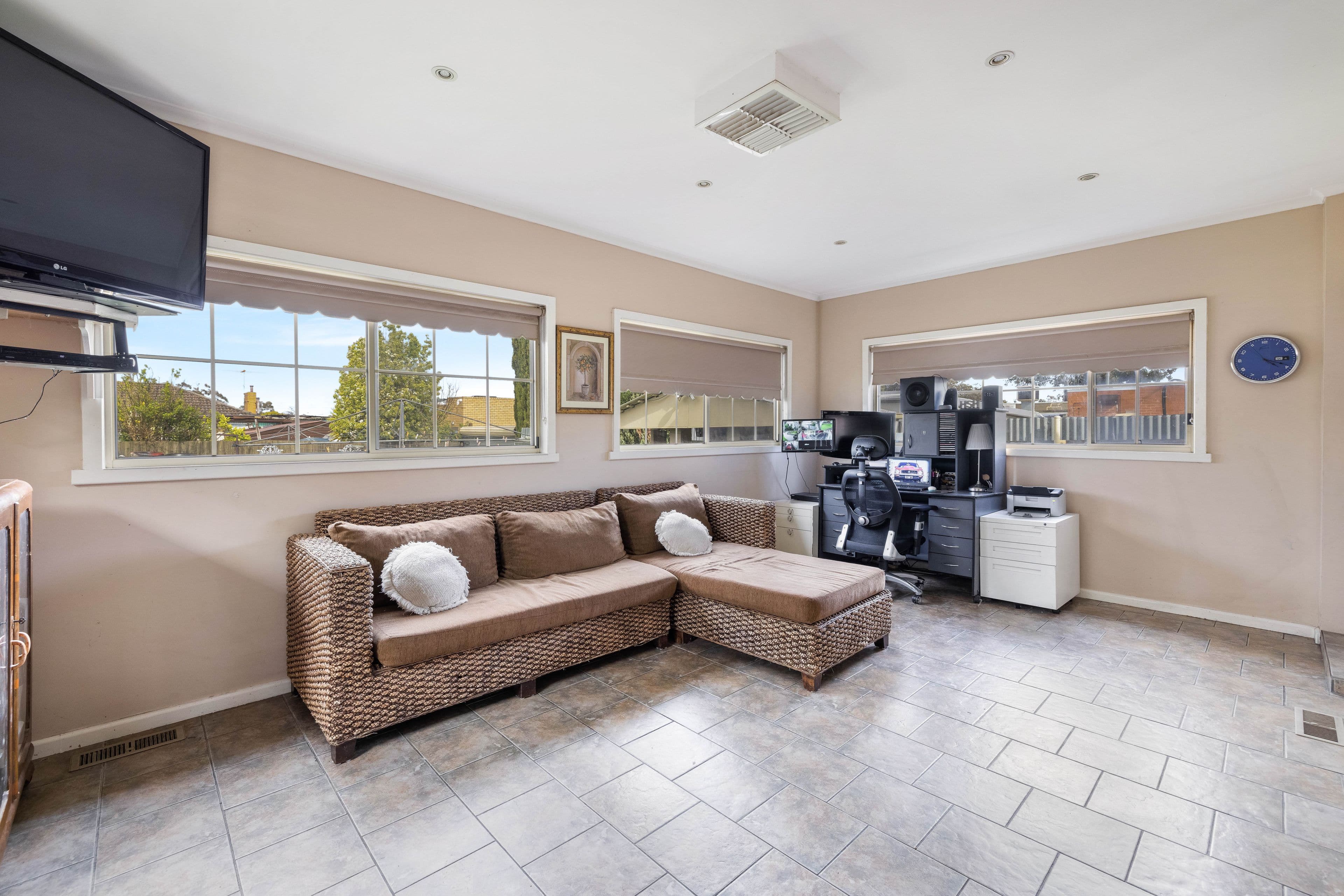 2 Regent Street, Hadfield VIC 3046, Hadfield - Thumbnail 7