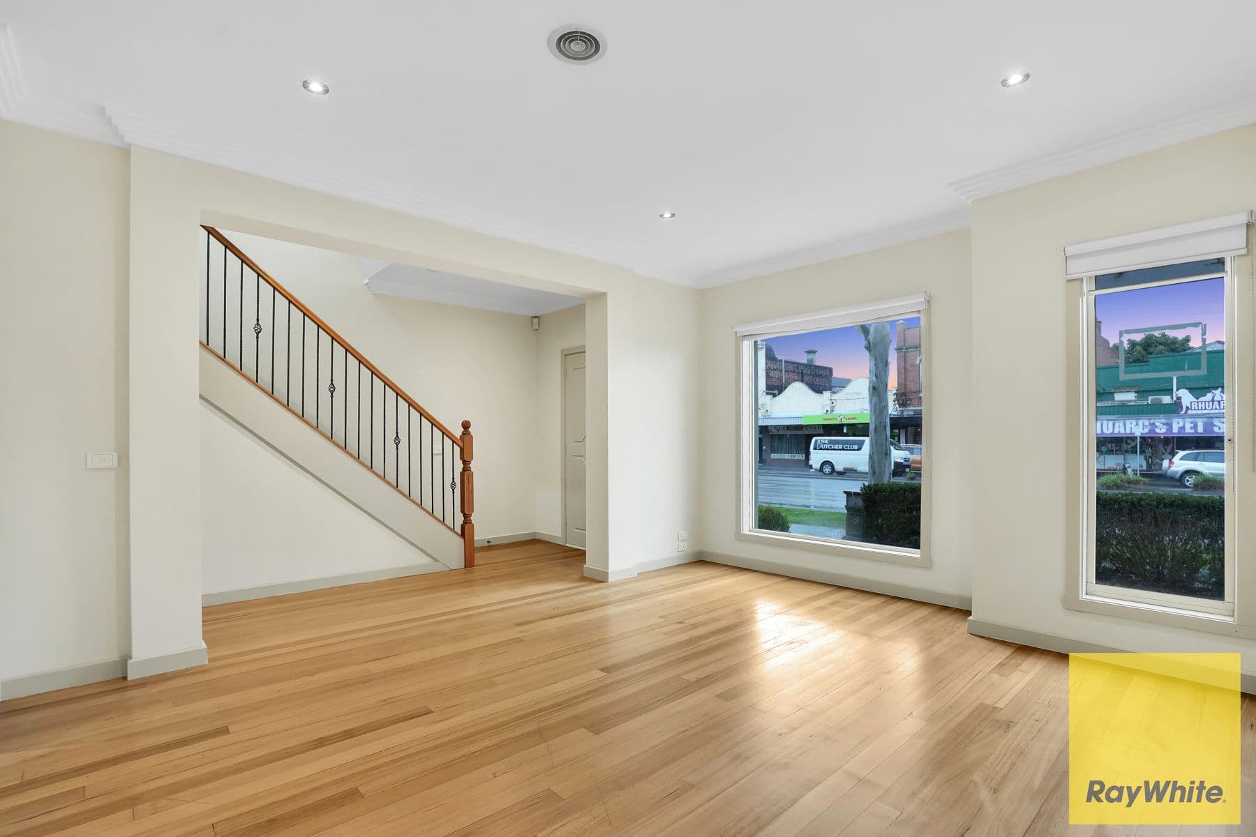 315 Melbourne Road, Newport VIC 3015, Newport - Thumbnail 2