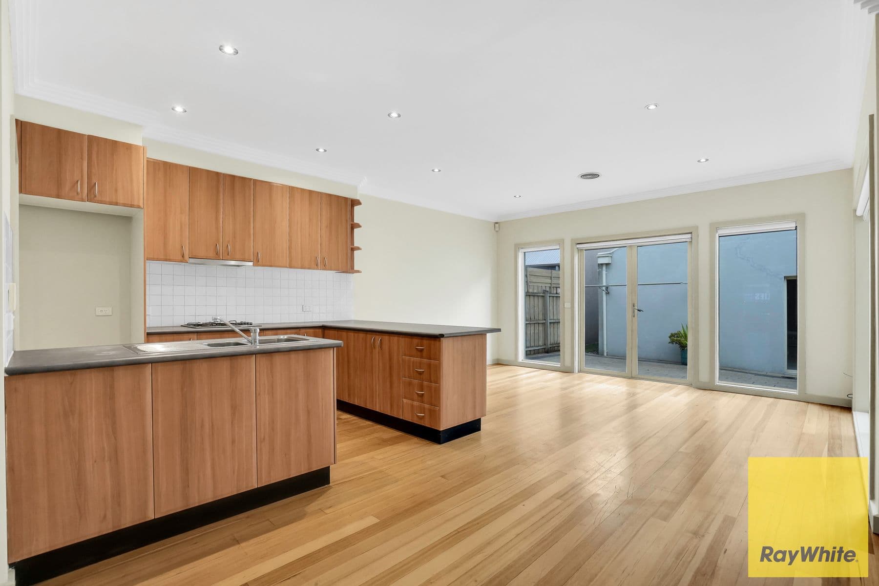 315 Melbourne Road, Newport VIC 3015, Newport - Thumbnail 7
