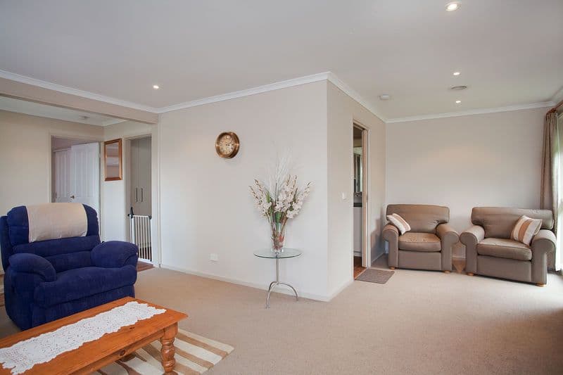 11 Bettina Street, TYABB VIC 3913, Tyabb - Thumbnail 2