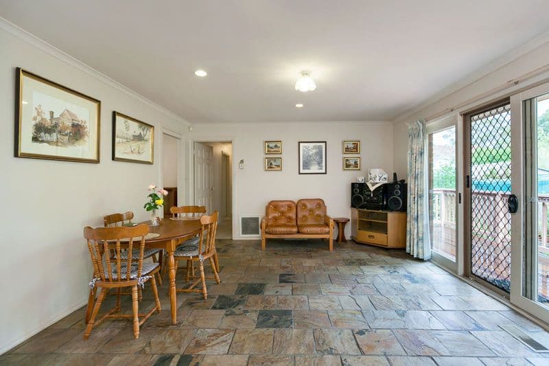 7 Campbell Road, BRIAR HILL VIC 3088, Briar Hill - Thumbnail 3