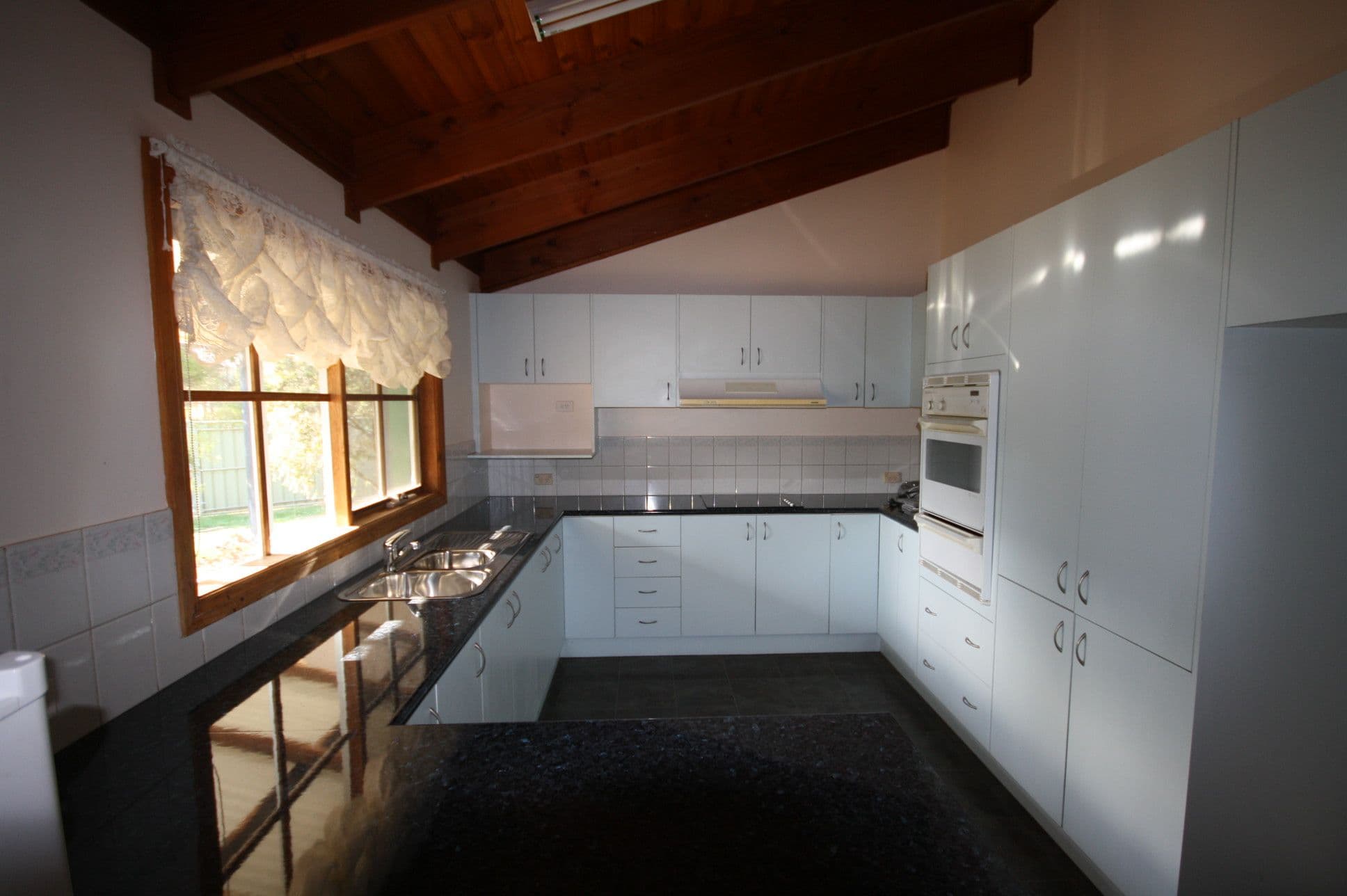 90 Victoria Street, Rochester VIC 3561, Rochester - Thumbnail 6