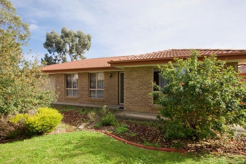 4 Crown Crescent, PARALOWIE SA 5108, Paralowie - Image 1