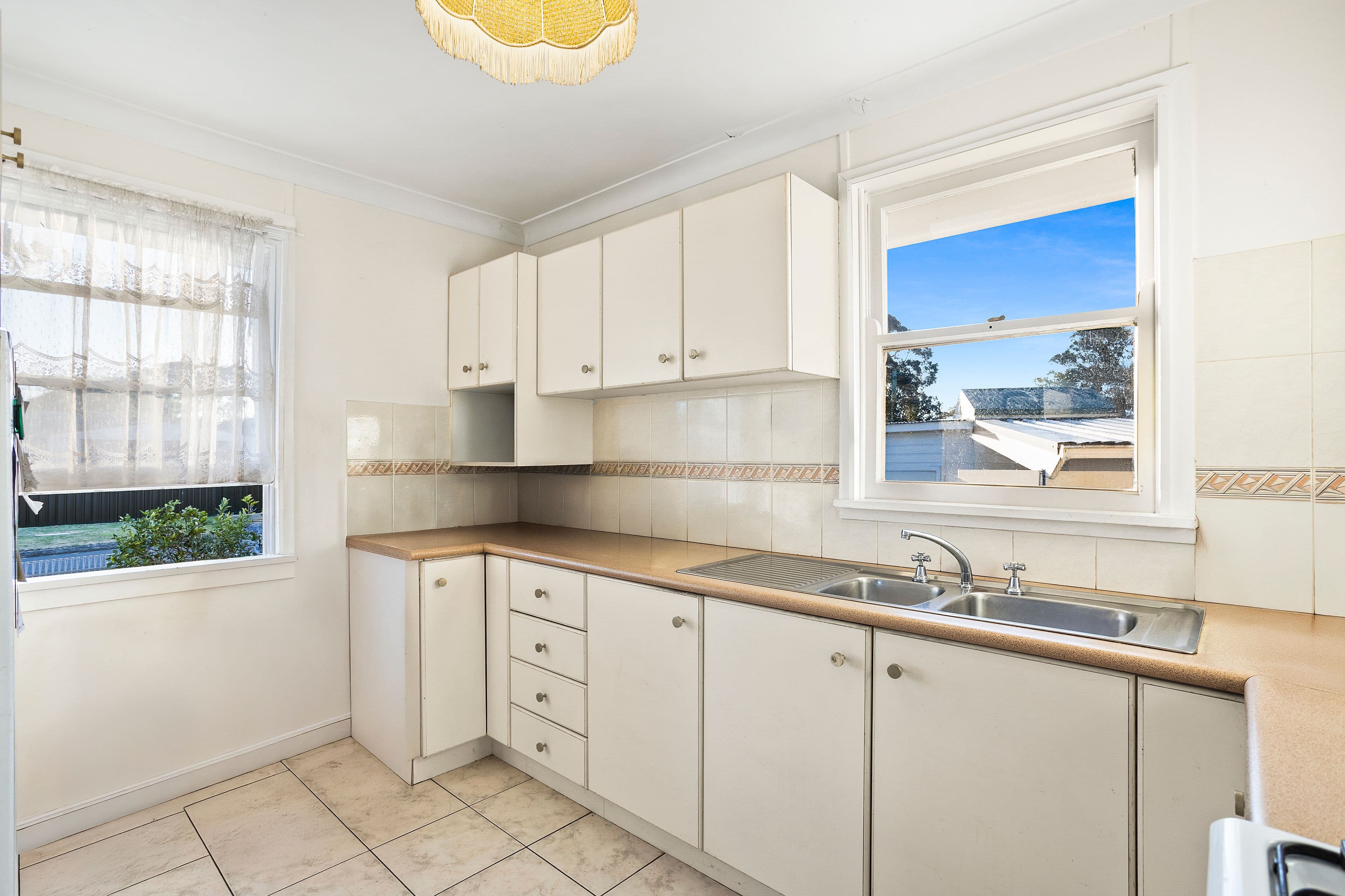 8 O'Neill Street, Warilla NSW 2528, Warilla - Thumbnail 2