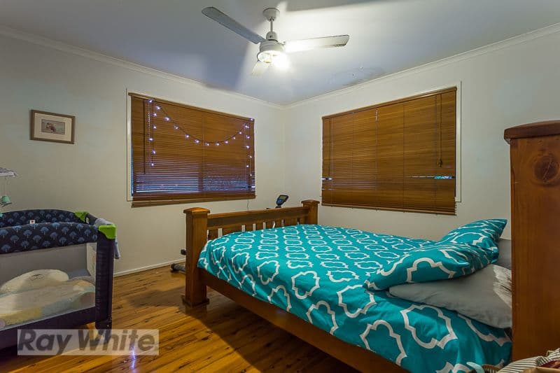 24 Vine Street, Redland Bay QLD 4165, Redland Bay - Thumbnail 7