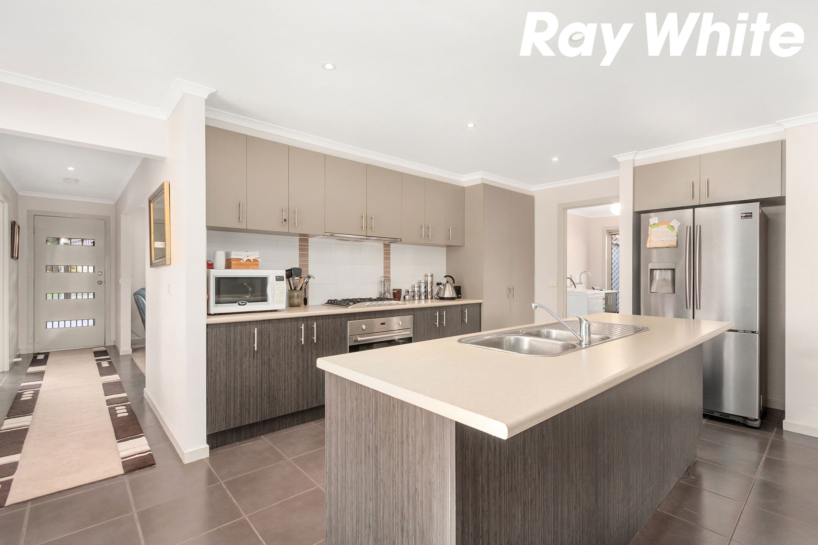 9 Rivendale Crescent, Drouin VIC 3818, Drouin - Thumbnail 3