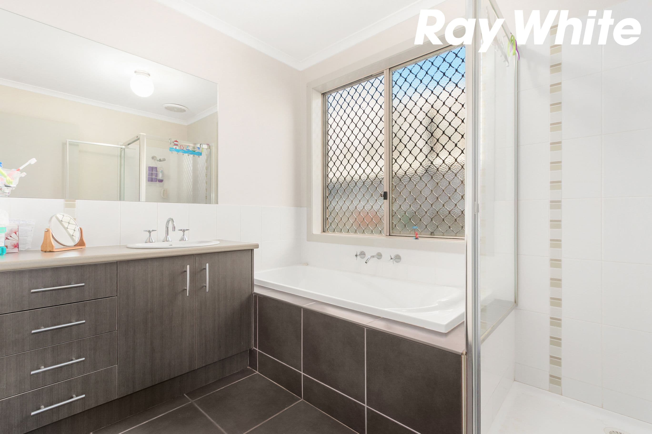 9 Rivendale Crescent, Drouin VIC 3818, Drouin - Thumbnail 7
