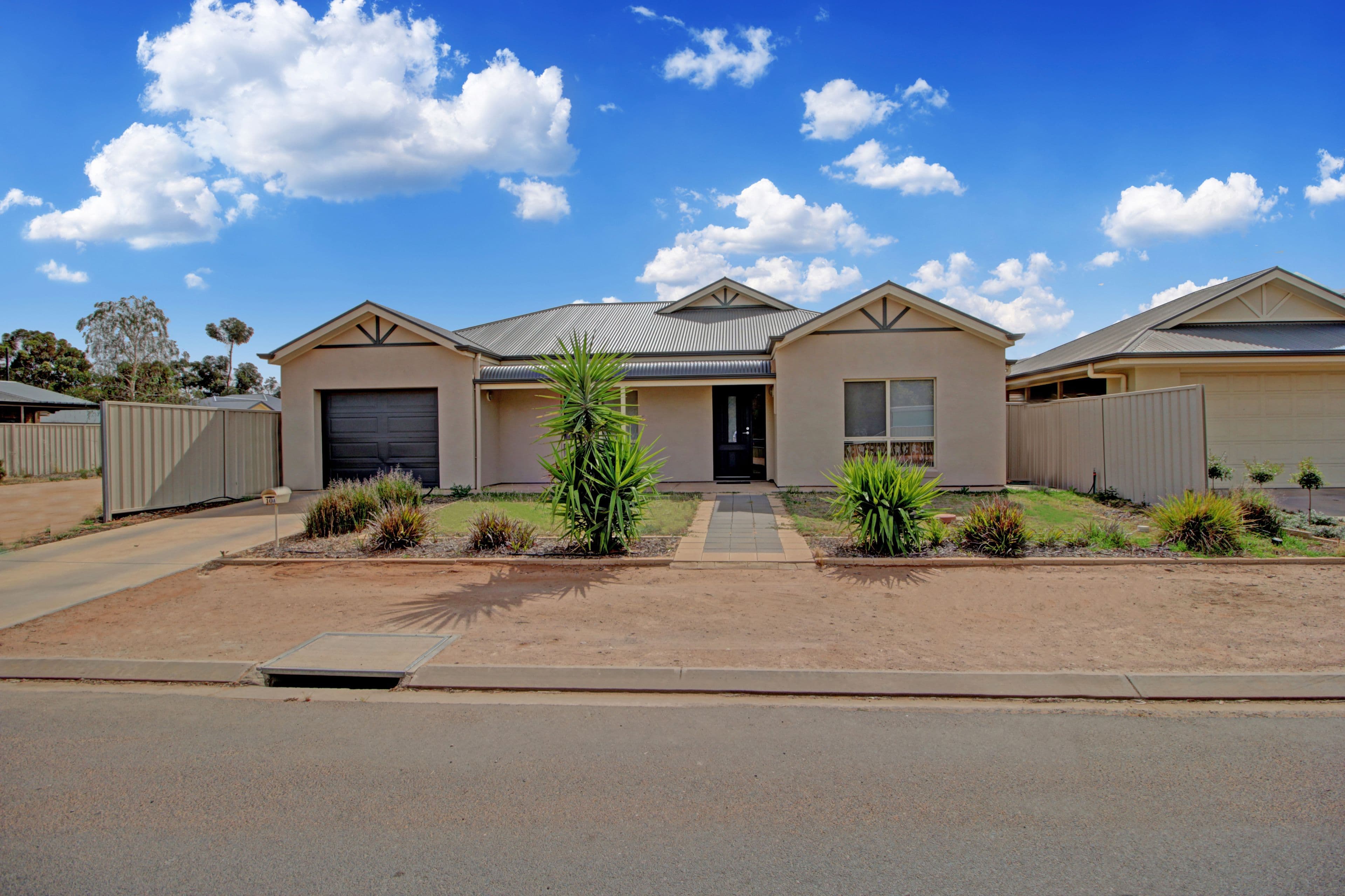 10 Hisgrove Road, Renmark SA 5341, Renmark - Image 1