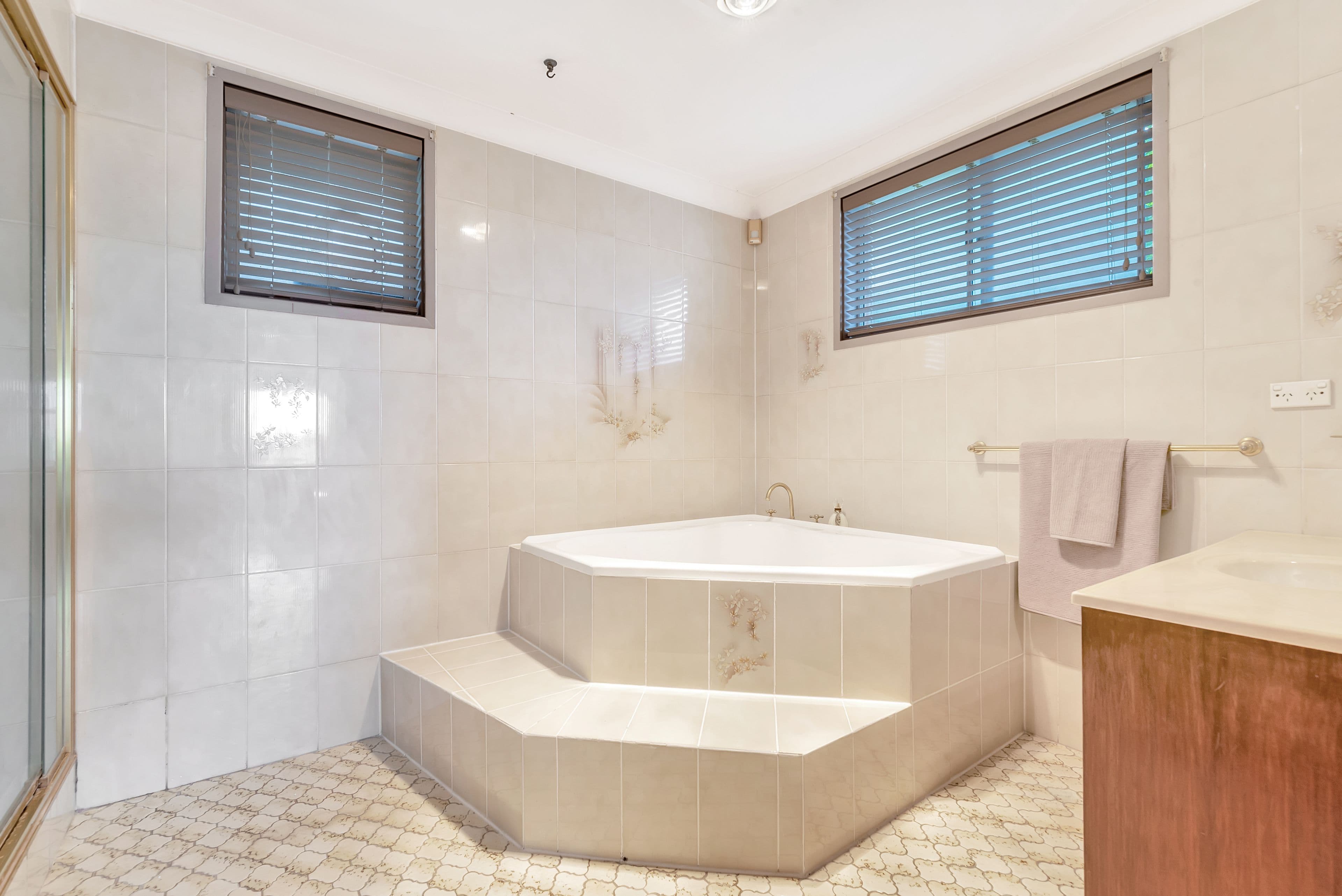 19 Maunder Avenue, Girraween - Thumbnail 8