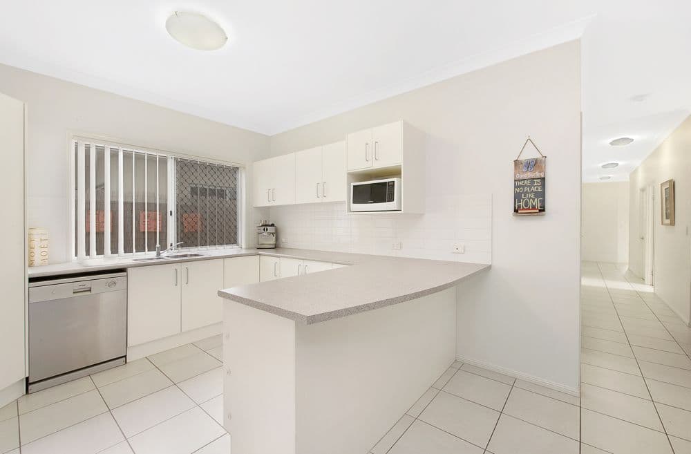 8a Canaipa Court, Rothwell QLD 4022, Rothwell - Thumbnail 3