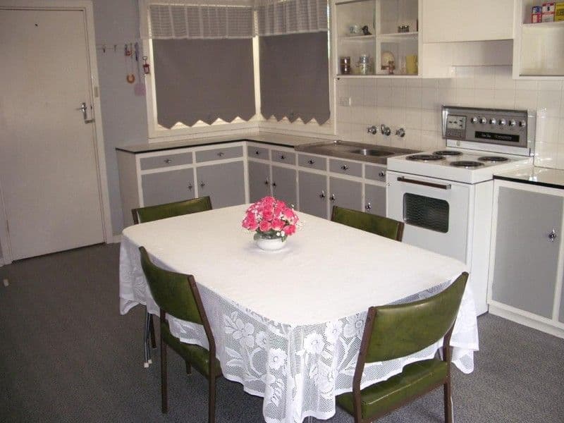 7 Cannawigara Road, BORDERTOWN SA 5268, Bordertown - Thumbnail 2