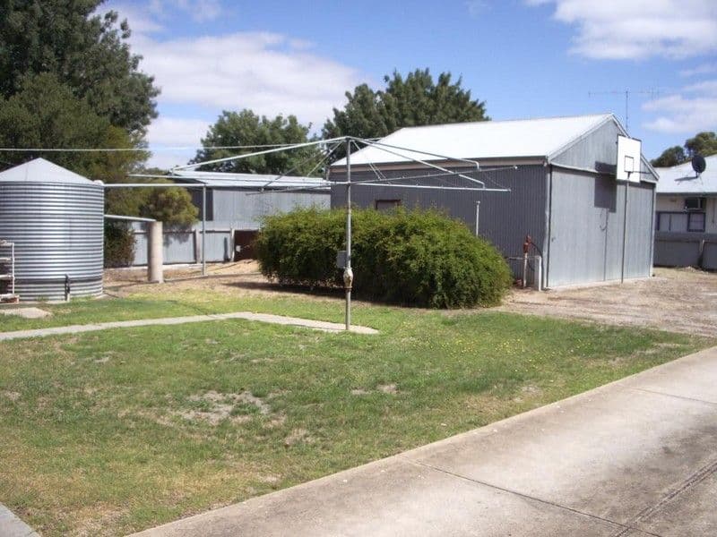 7 Cannawigara Road, BORDERTOWN SA 5268, Bordertown - Thumbnail 5