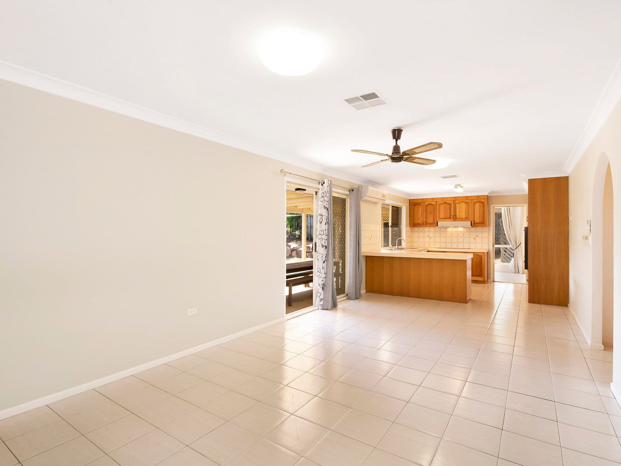 1 WOORABINDA Street, Runcorn QLD 4113, Runcorn - Thumbnail 5