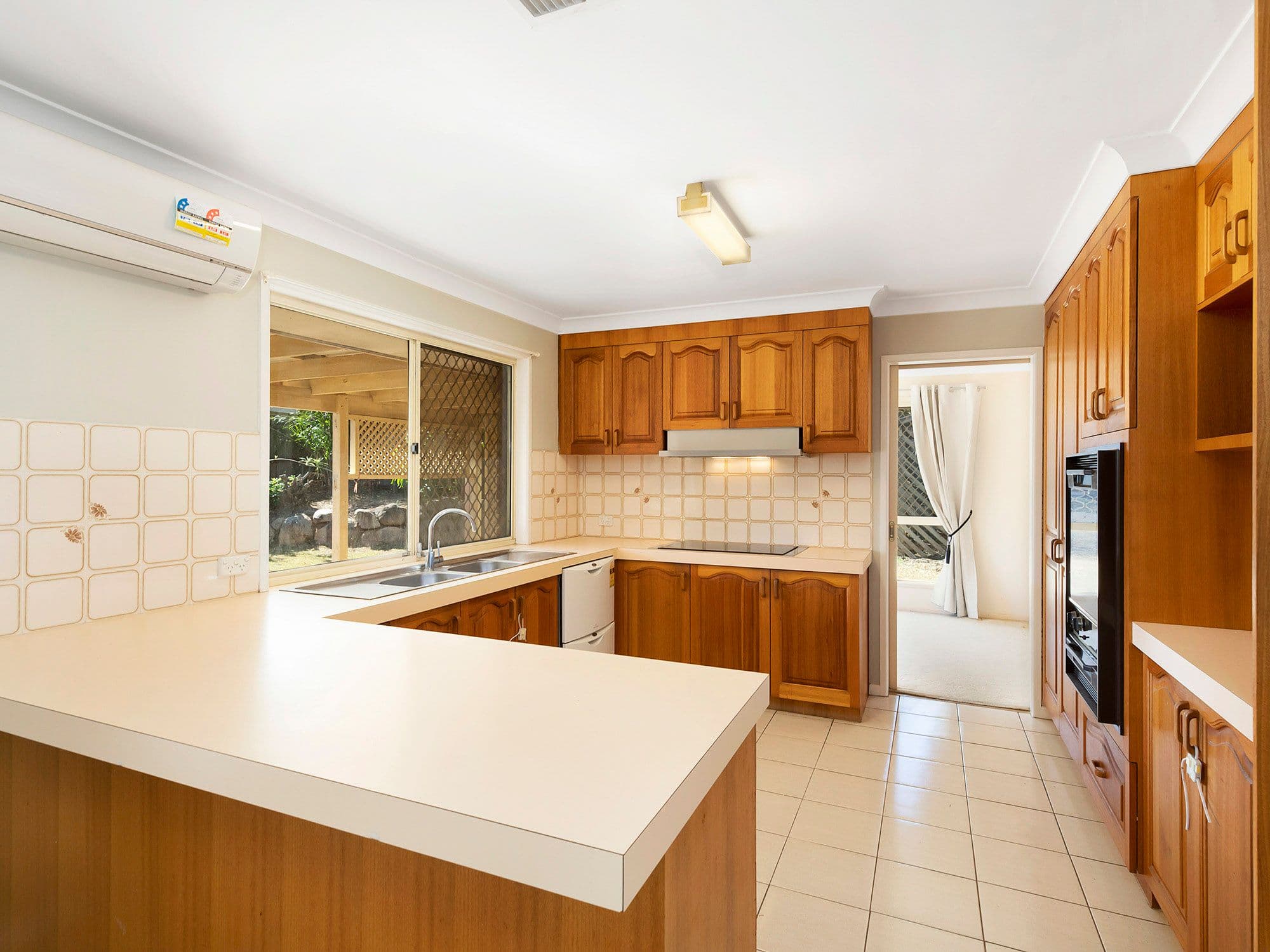1 WOORABINDA Street, Runcorn QLD 4113, Runcorn - Thumbnail 8