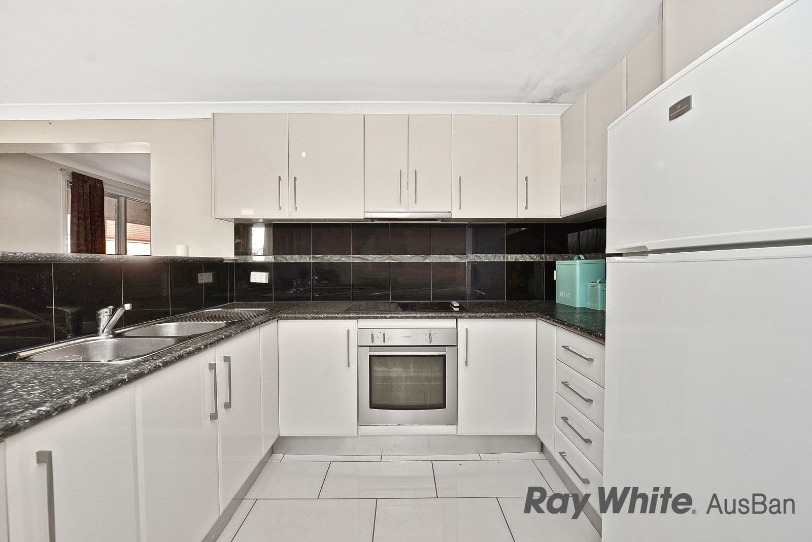 99 Harrow Road, Glenfield - Thumbnail 5
