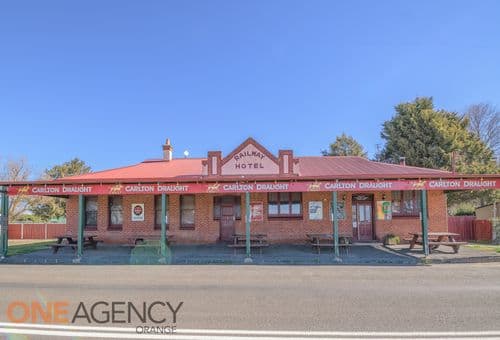19 Spring Street, Spring Hill, Spring Hill - Image 1
