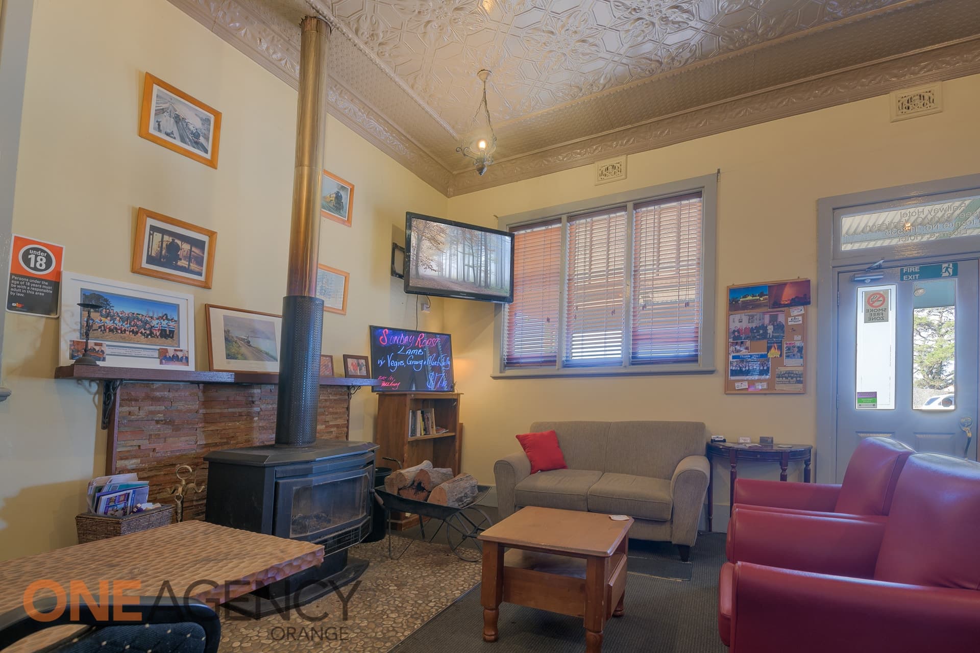 19 Spring Street, Spring Hill, Spring Hill - Thumbnail 3