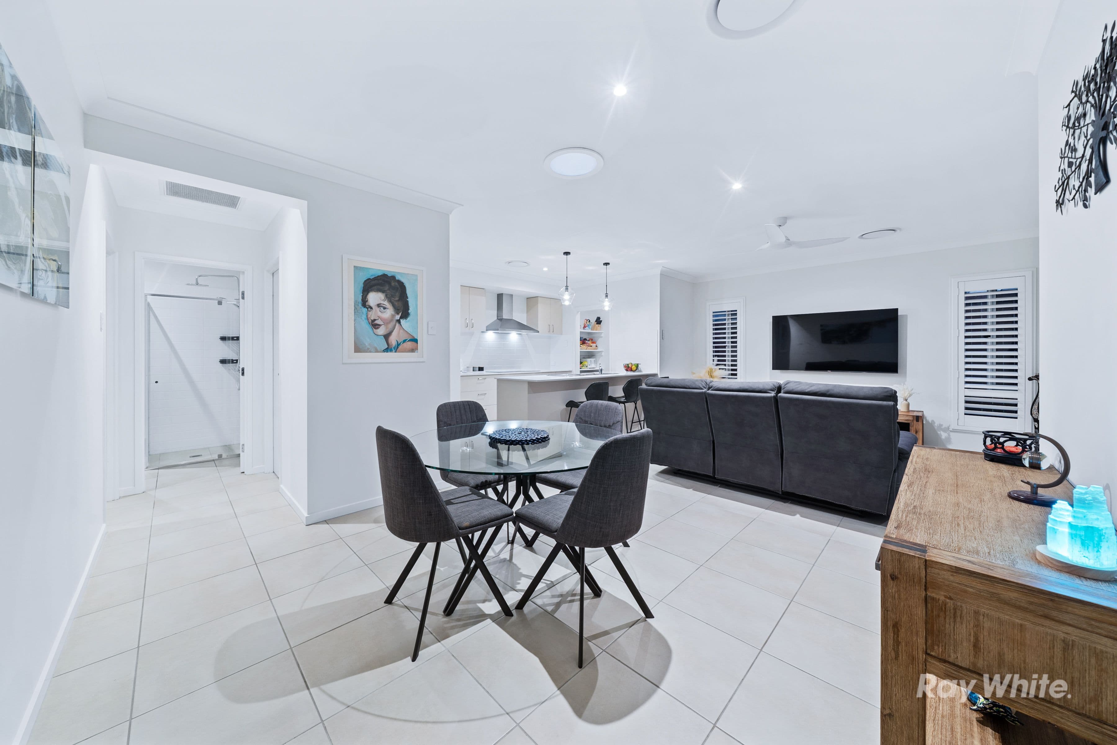 17 Amber Circuit, Greenbank QLD 4124, Greenbank - Thumbnail 5