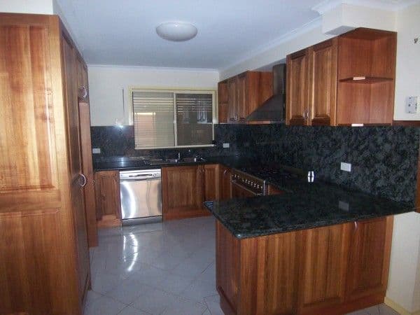 36 Oakwood Drive, CARRUM DOWNS VIC 3201, Carrum Downs - Thumbnail 2