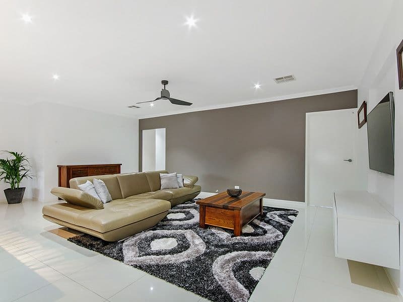10 Trail Side Court, Upper Coomera QLD 4209, Upper Coomera - Thumbnail 6