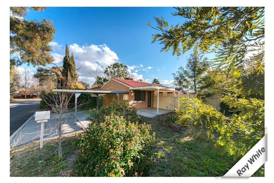 1 Cathcart Close, CHISHOLM ACT 2905, Chisholm - Image 1