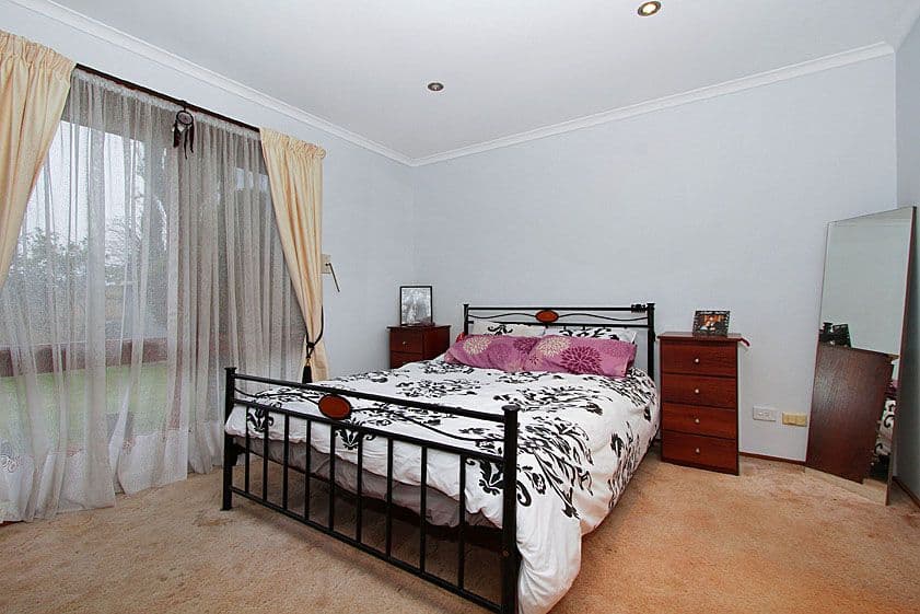 7 Shearer Court, MILL PARK VIC 3082, Mill Park - Thumbnail 8
