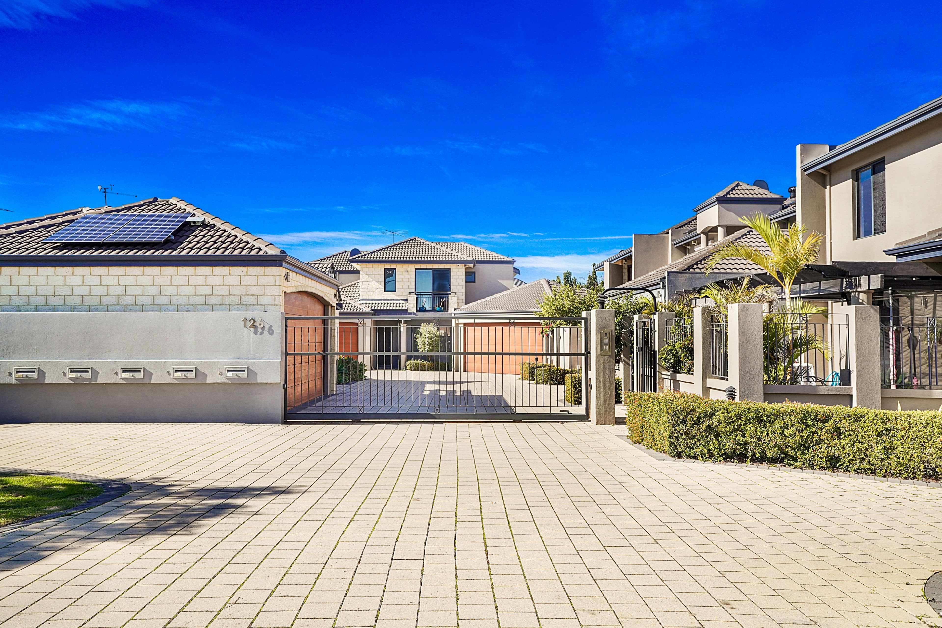 126 Telford Crescent, Stirling WA 6021, Stirling - Thumbnail 2