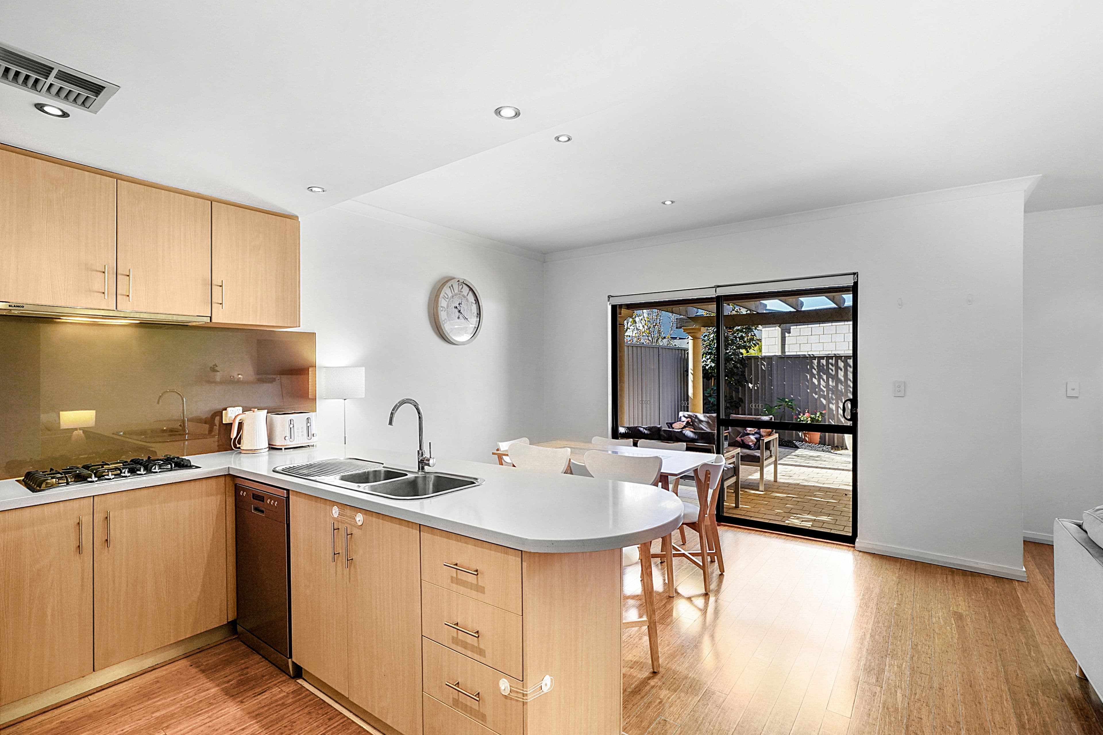 126 Telford Crescent, Stirling WA 6021, Stirling - Thumbnail 6
