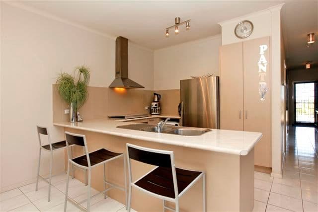30 Hoxton Crescent, CRAIGIEBURN VIC 3064, Craigieburn - Thumbnail 3