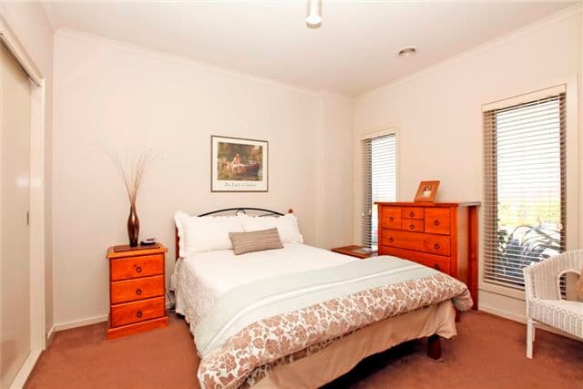 30 Hoxton Crescent, CRAIGIEBURN VIC 3064, Craigieburn - Thumbnail 4