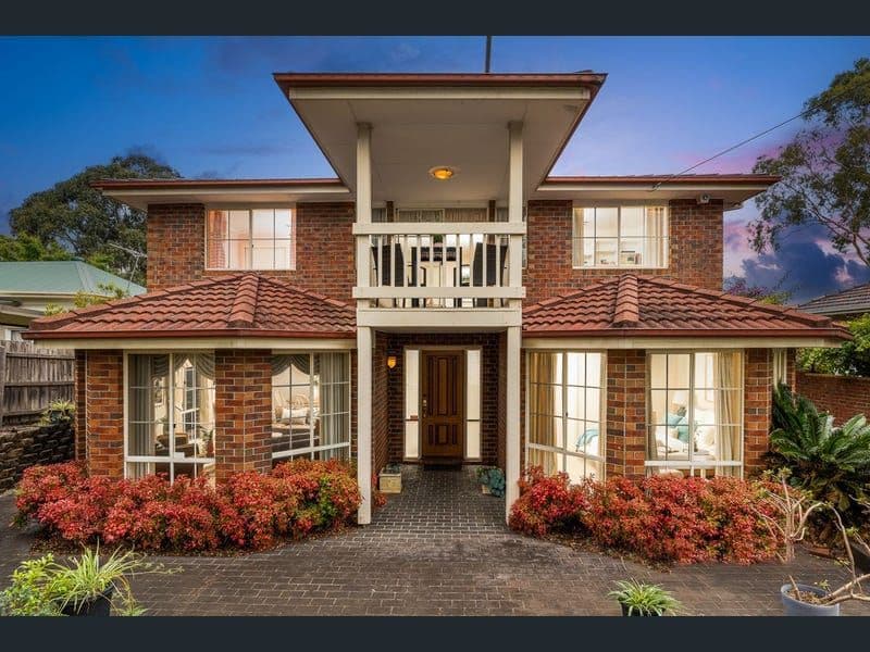 8 Darbyshire Road, Mount Waverley VIC 3149, Mount Waverley - Image 1