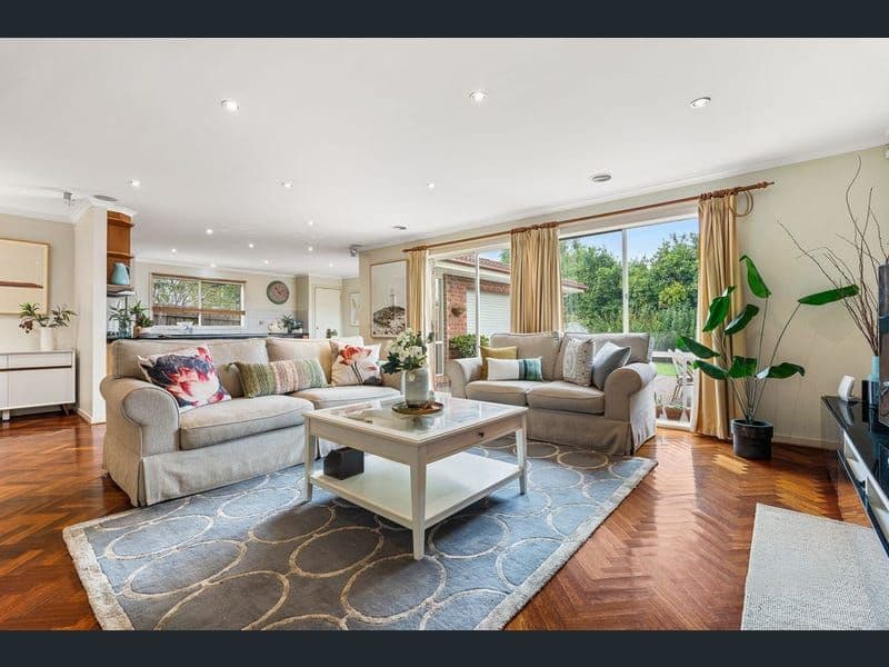 8 Darbyshire Road, Mount Waverley VIC 3149, Mount Waverley - Thumbnail 4