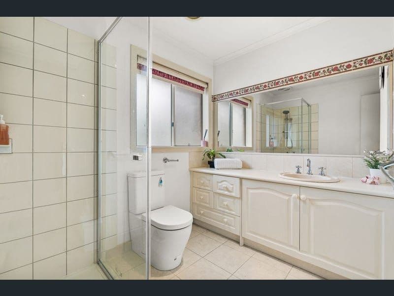 8 Darbyshire Road, Mount Waverley VIC 3149, Mount Waverley - Thumbnail 5