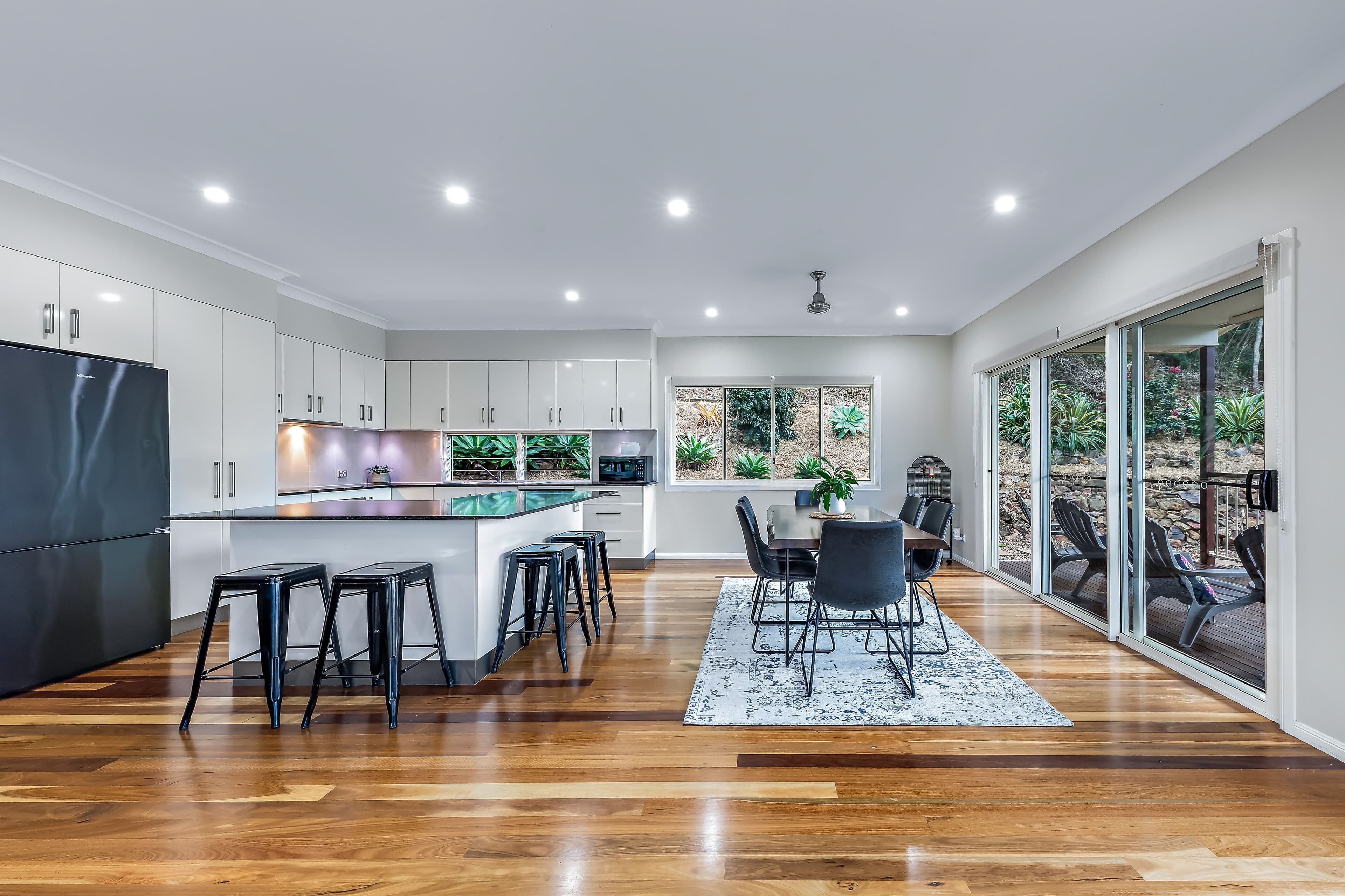 16 Beth Court, Cannonvale QLD 4802, Cannonvale - Thumbnail 4