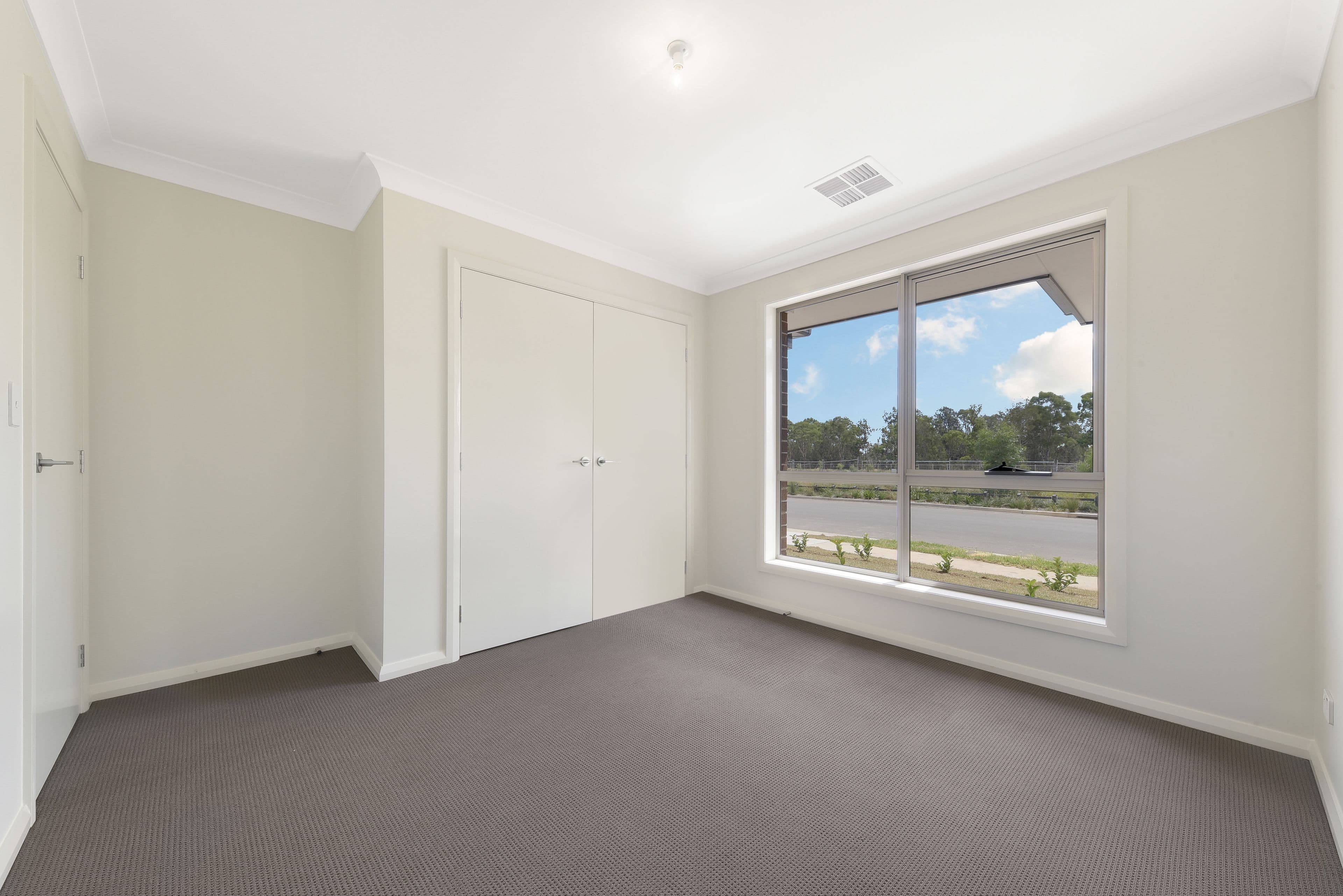 23 Banfield Drive, Oran Park - Thumbnail 5