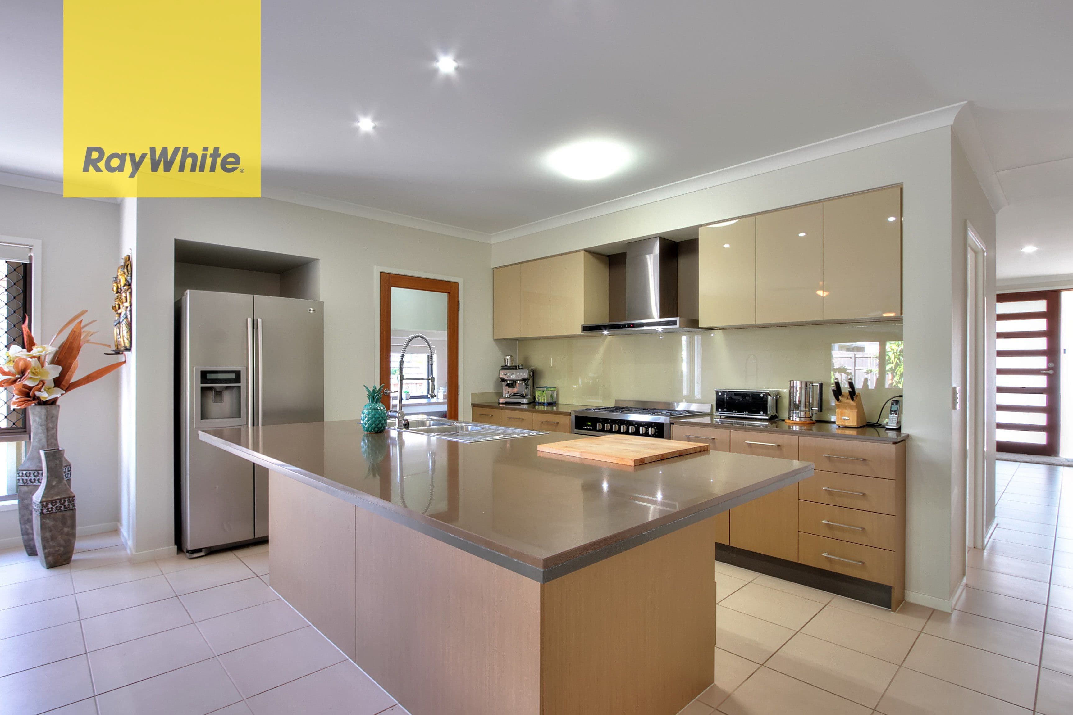 30 Stoneleigh Reserve Boulevard, Logan Reserve QLD 4133, Logan Reserve - Thumbnail 3