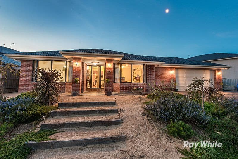 75 Linden Tree Way, Cranbourne North VIC 3977, Cranbourne North - Thumbnail 2